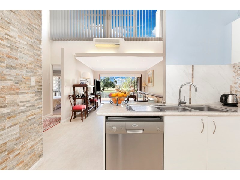 11/95 Strickland Terrace, Graceville QLD 4075