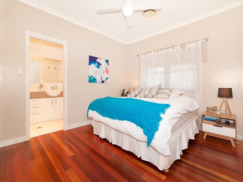 59 Hall Street, Sherwood QLD 4075