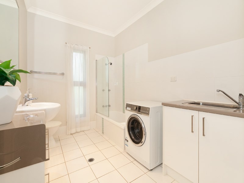 59 Hall Street, Sherwood QLD 4075