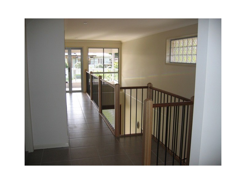 20 Camelot Street, Tennyson QLD 4105