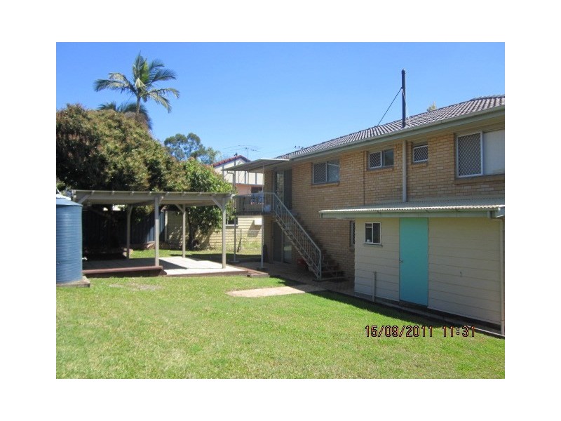 3 Lawson Street, Oxley QLD 4075