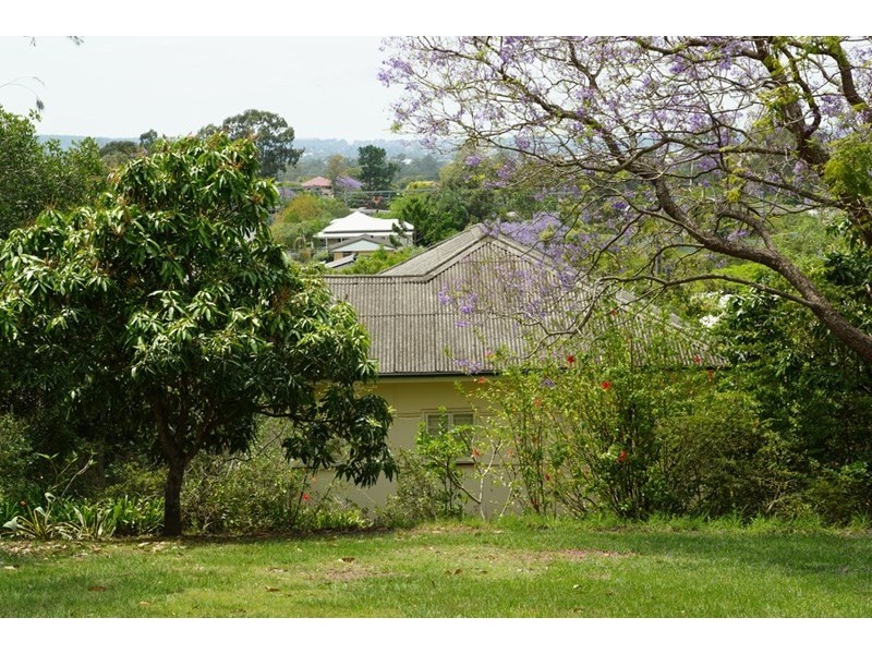 33 Henderson Street, Oxley QLD 4075