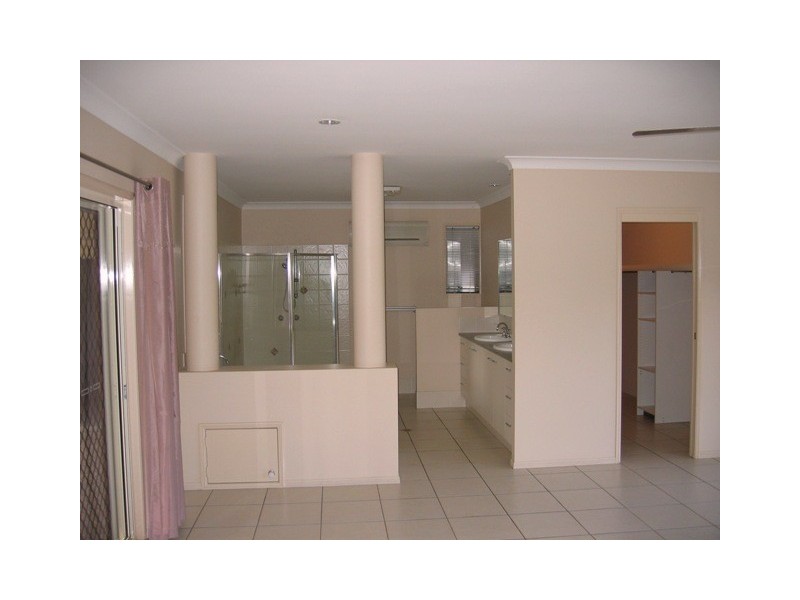 48 Macadamia Street, Forestdale QLD 4118