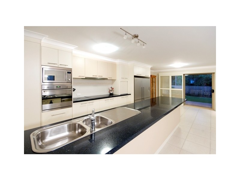 174 Appel Street, Graceville QLD 4075