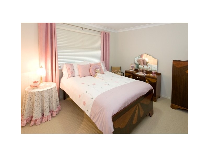 174 Appel Street, Graceville QLD 4075