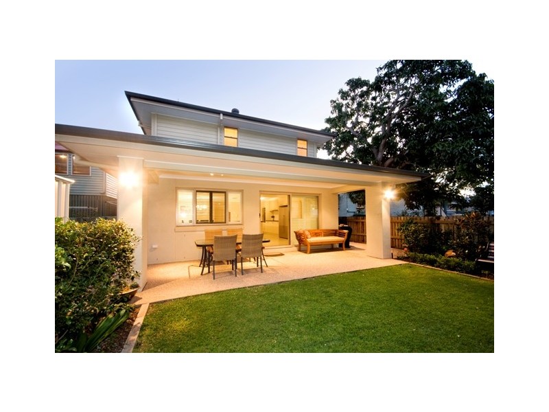 174 Appel Street, Graceville QLD 4075