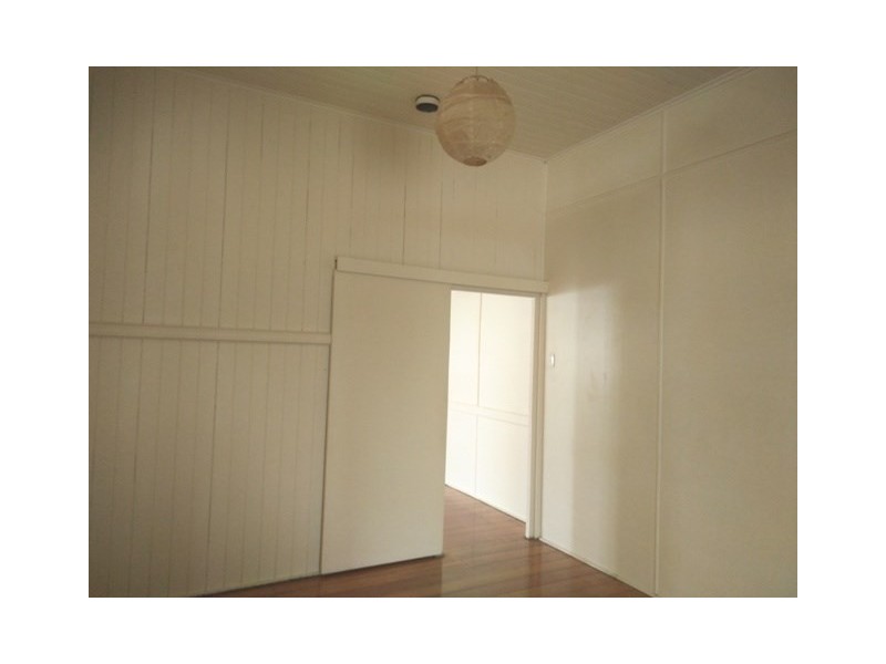 2/37 Jerrold Street, Sherwood QLD 4075