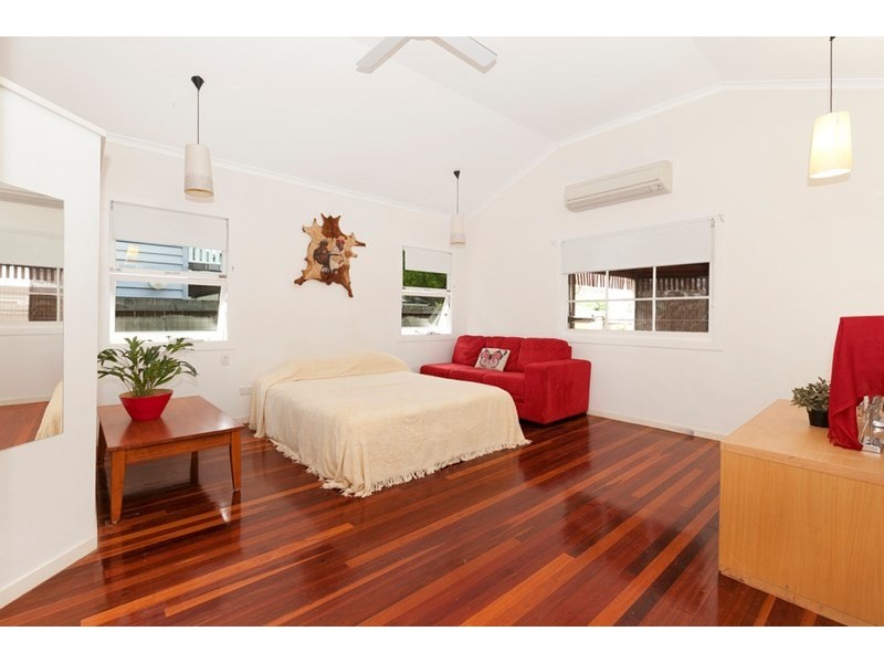 91 Graceville Avenue, Graceville QLD 4075