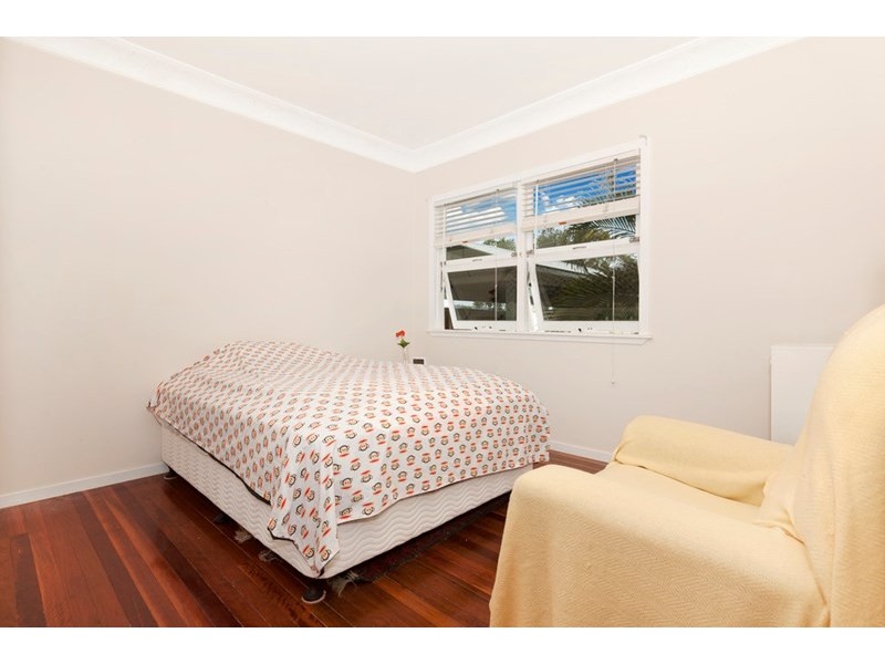 91 Graceville Avenue, Graceville QLD 4075