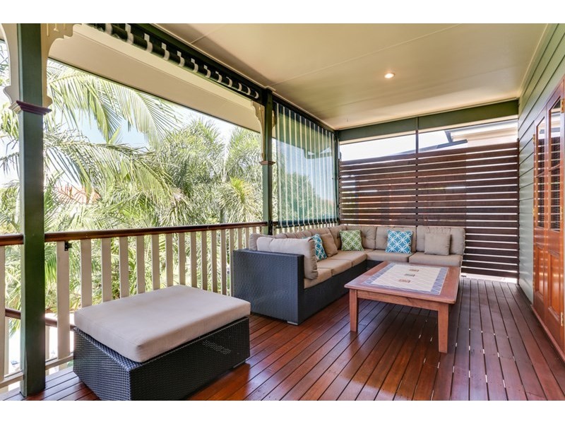 10 Park Road, Graceville QLD 4075