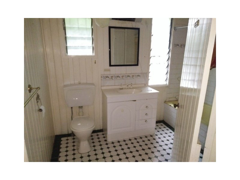 130 Appel Street, Graceville QLD 4075