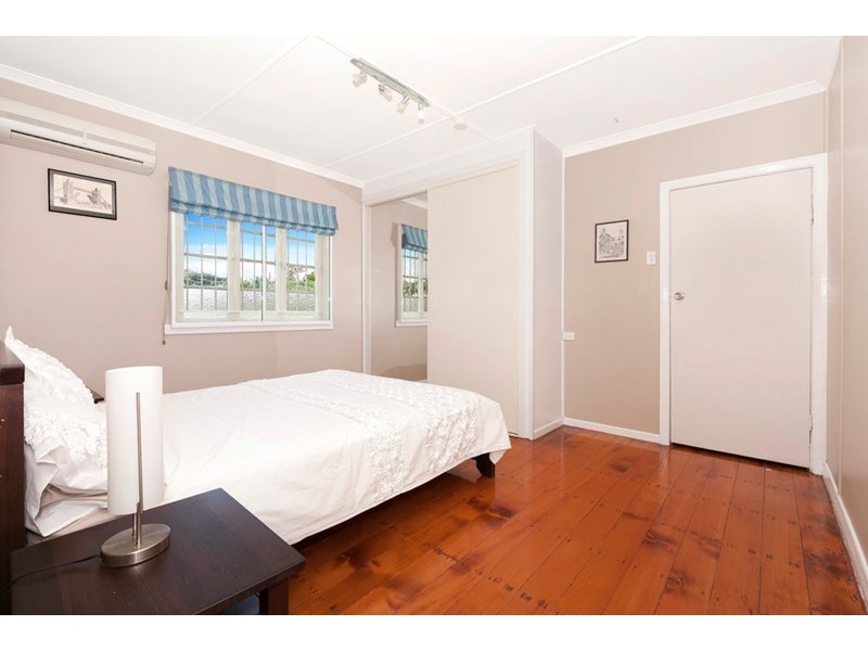 1155 Oxley Road, Oxley QLD 4075