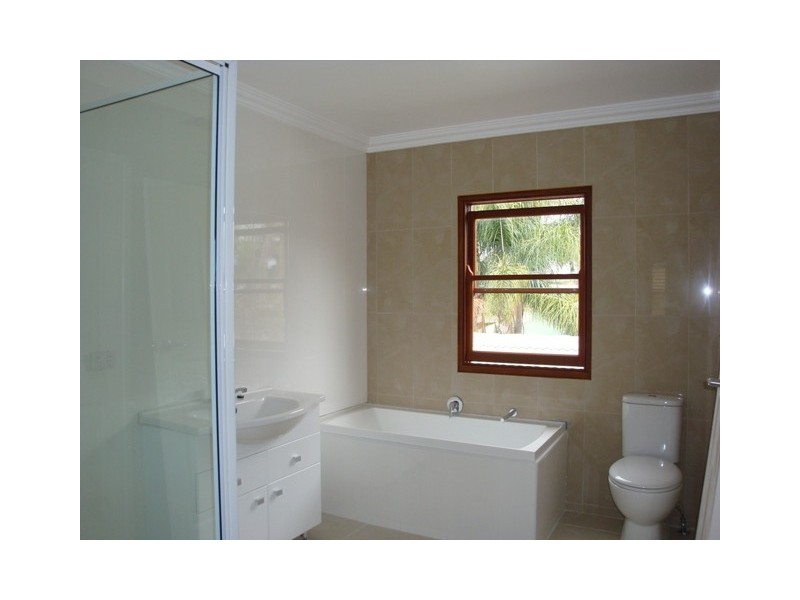 19 Graceville Avenue, Graceville QLD 4075