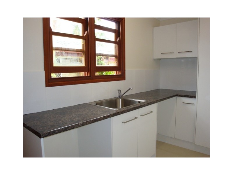 19 Graceville Avenue, Graceville QLD 4075