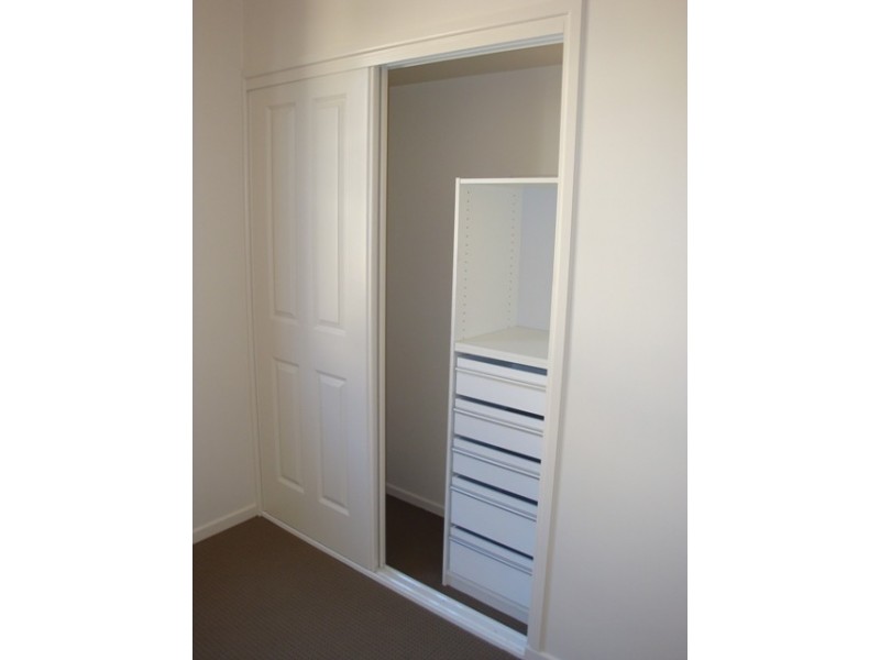 19 Graceville Avenue, Graceville QLD 4075