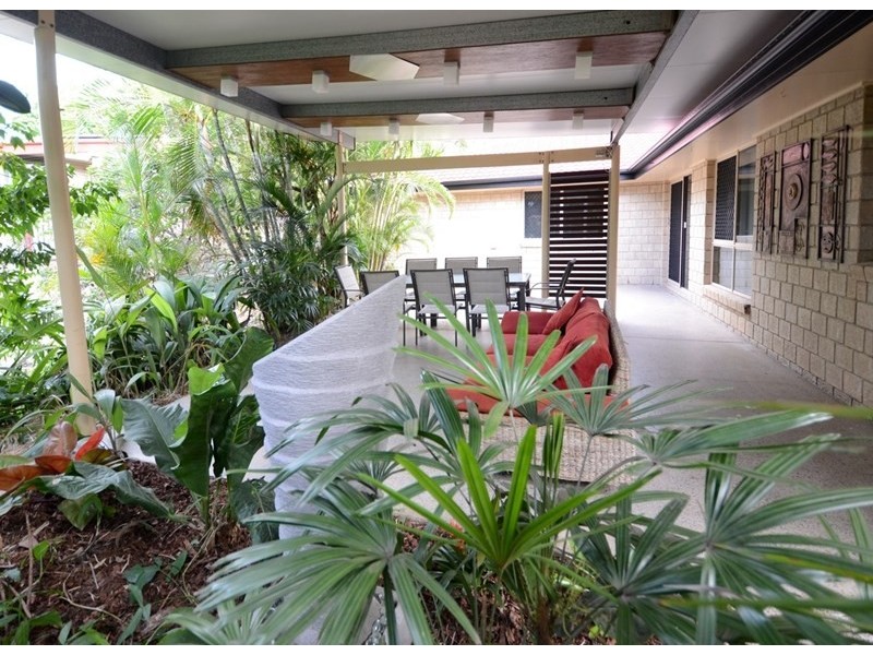 109 Englefield Road, Oxley QLD 4075