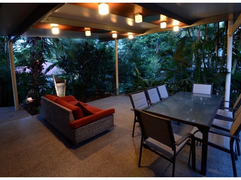 109 Englefield Road, Oxley QLD 4075