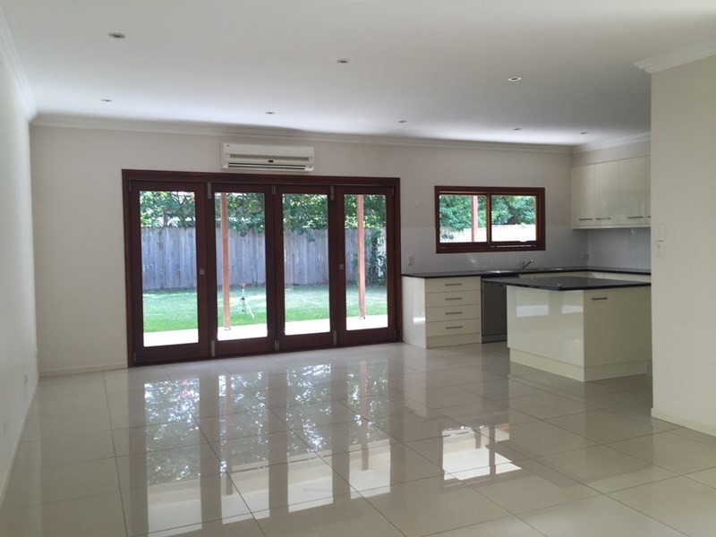 19 Graceville Avenue, Graceville QLD 4075