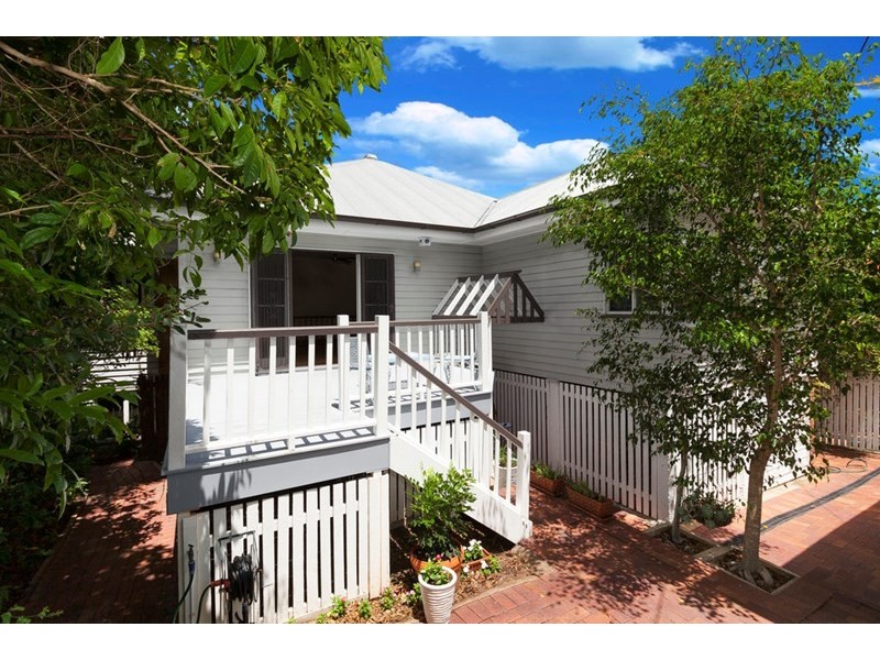 30 Ferry Street, Sherwood QLD 4075