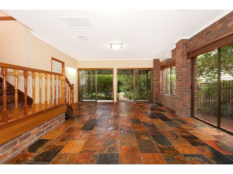 30 Ferry Street, Sherwood QLD 4075