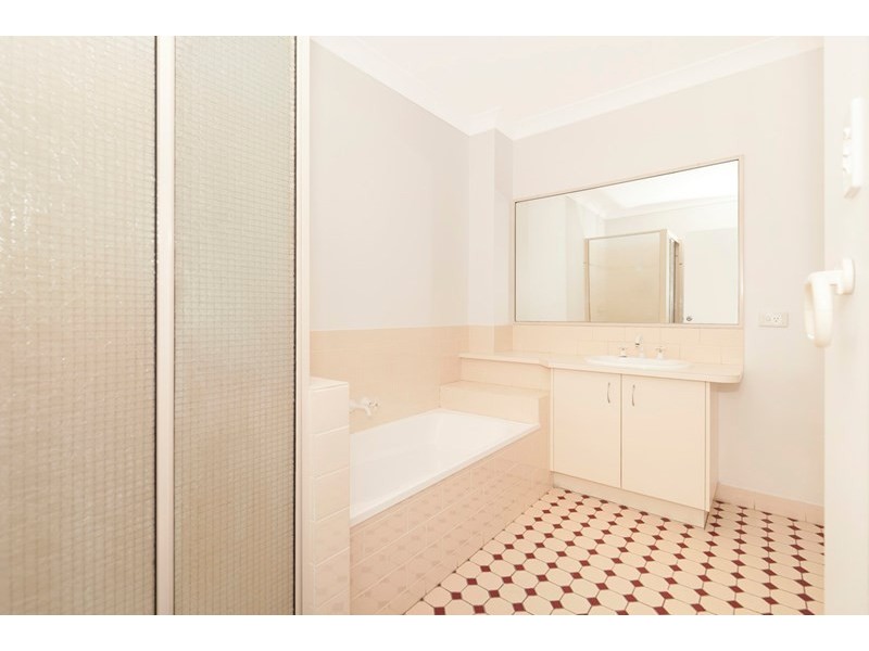 12/3 Central Avenue, Sherwood QLD 4075