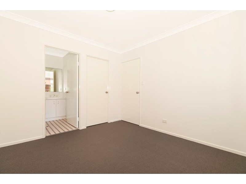 12/3 Central Avenue, Sherwood QLD 4075