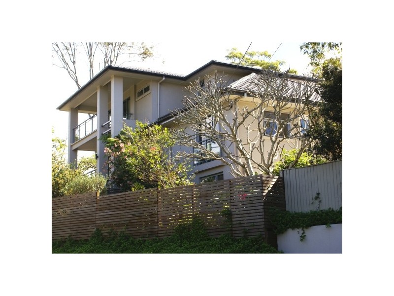 6 Highland Terrace, St Lucia QLD 4067