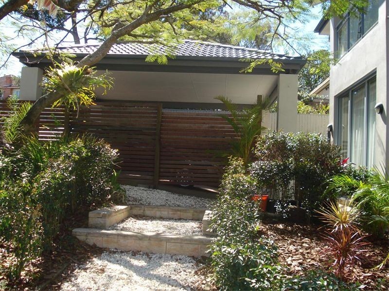 6 Highland Terrace, St Lucia QLD 4067