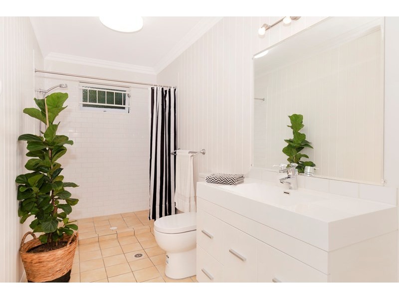 50 Elliott Street, Clayfield QLD 4011