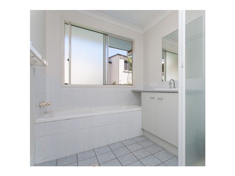 12 Florence Place, Oxley QLD 4075