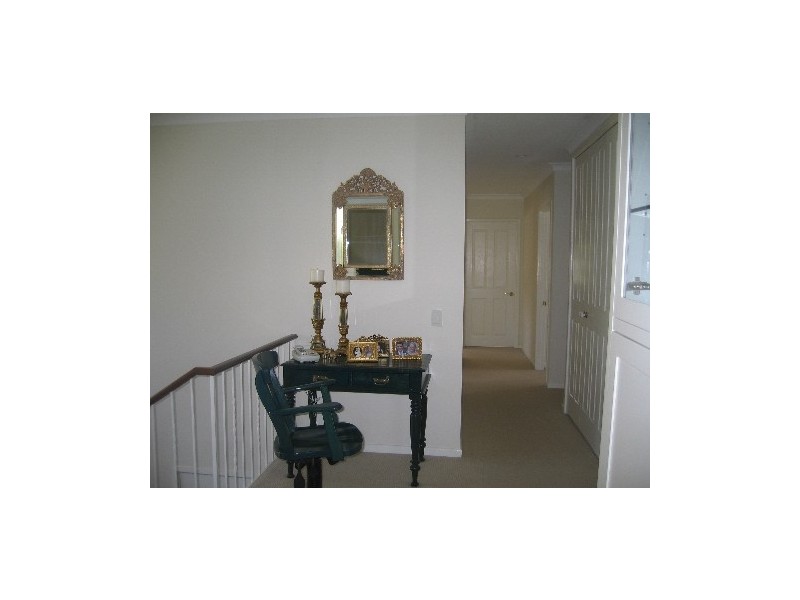 19 Cottesmore Street, Fig Tree Pocket QLD 4069