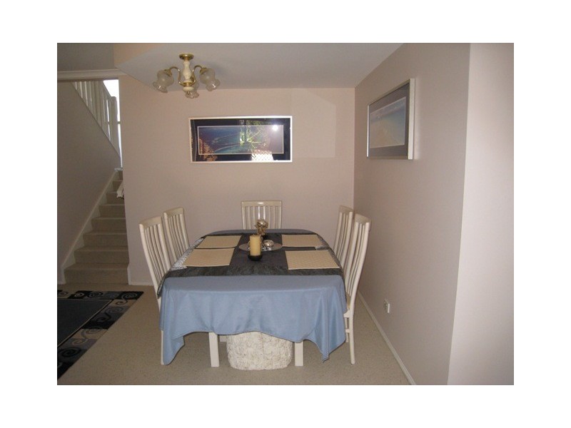 8/302 College Road, Karana Downs QLD 4306