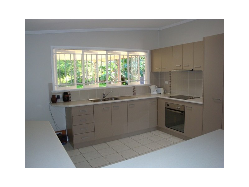 67 Ellen Street, Oxley QLD 4075