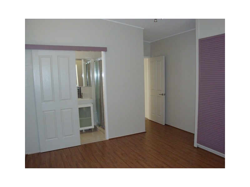 67 Ellen Street, Oxley QLD 4075