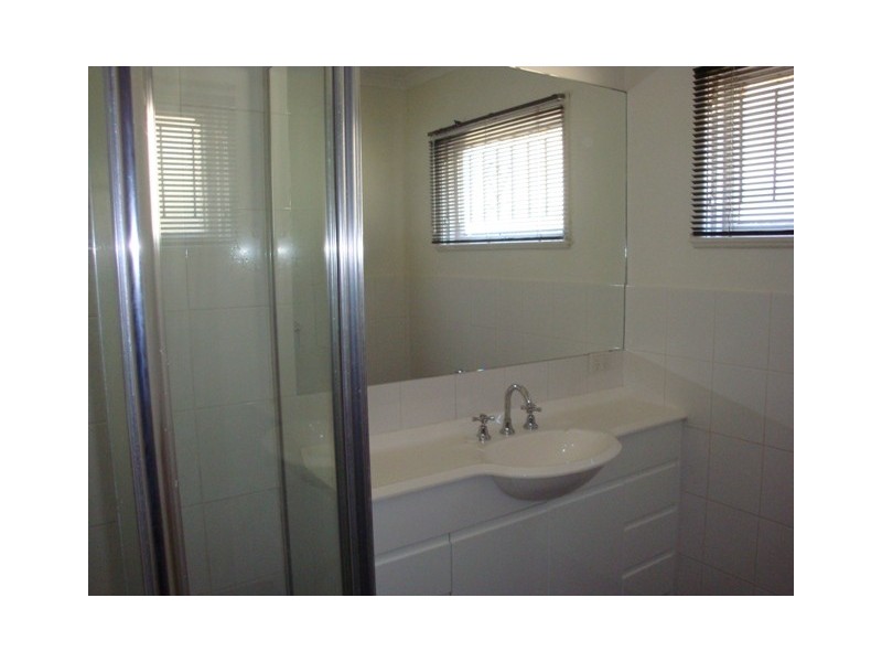 67 Ellen Street, Oxley QLD 4075