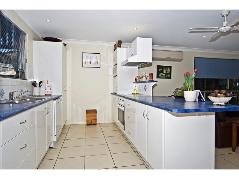 12 Seng Street, Graceville QLD 4075