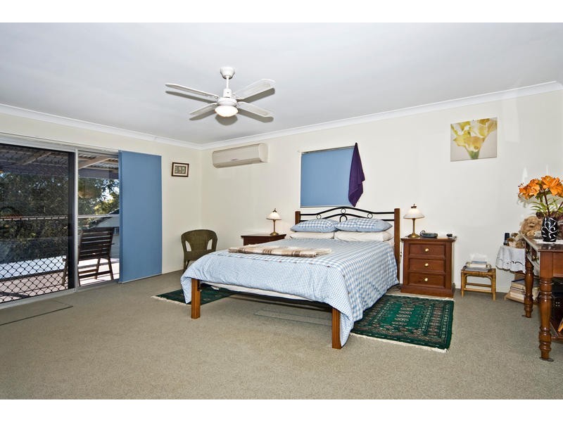 12 Seng Street, Graceville QLD 4075