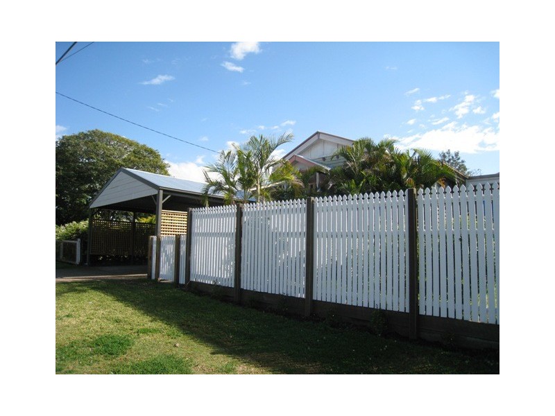 240 Long Street East, Graceville QLD 4075