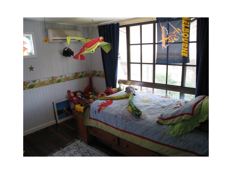 240 Long Street East, Graceville QLD 4075