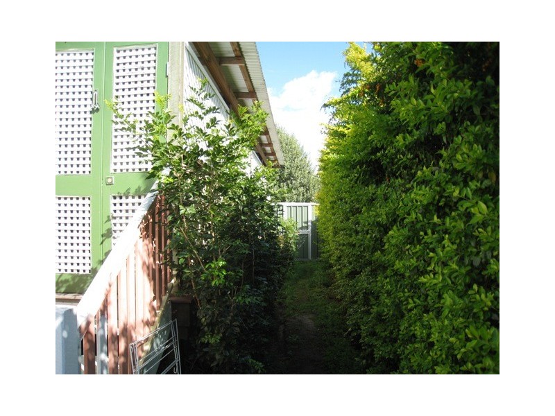 240 Long Street East, Graceville QLD 4075