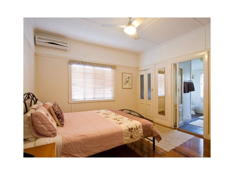 118 Clara Street, Corinda QLD 4075