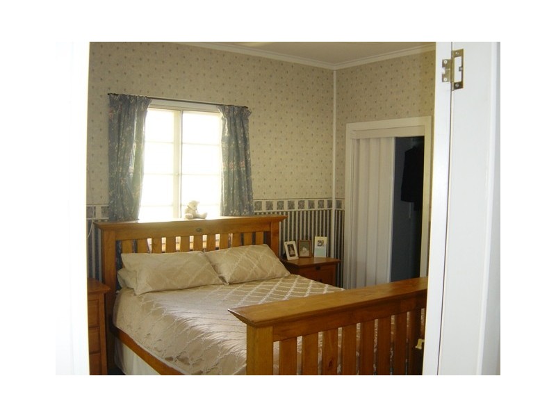 259 Verney Road East, Graceville QLD 4075