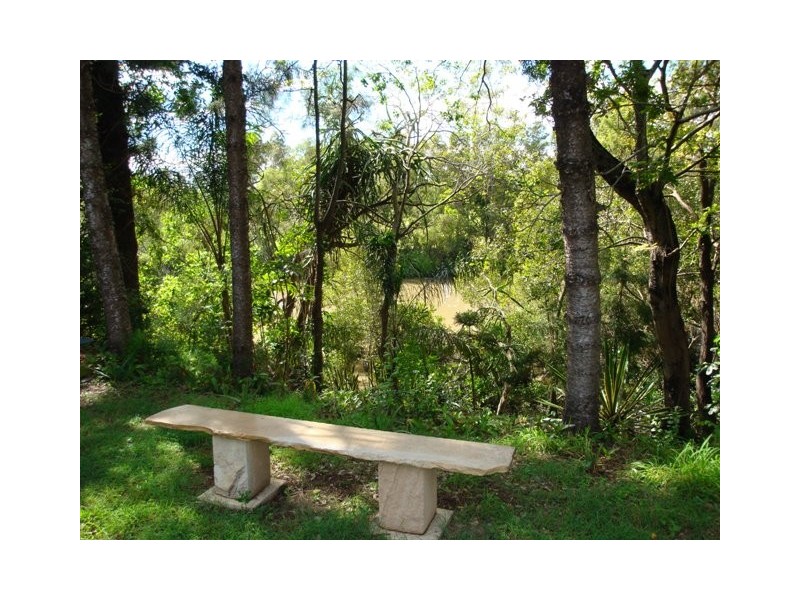 21 Strickland Terrace, Sherwood QLD 4075