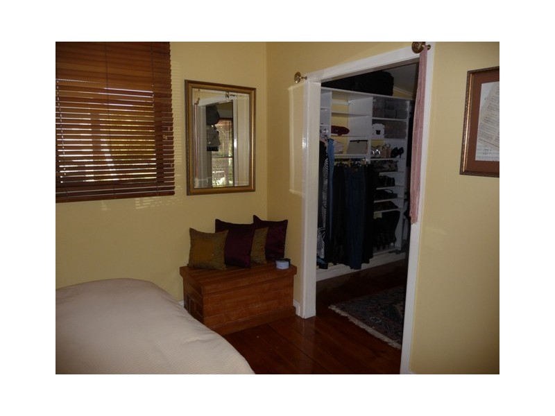 75 Borden Street, Sherwood QLD 4075