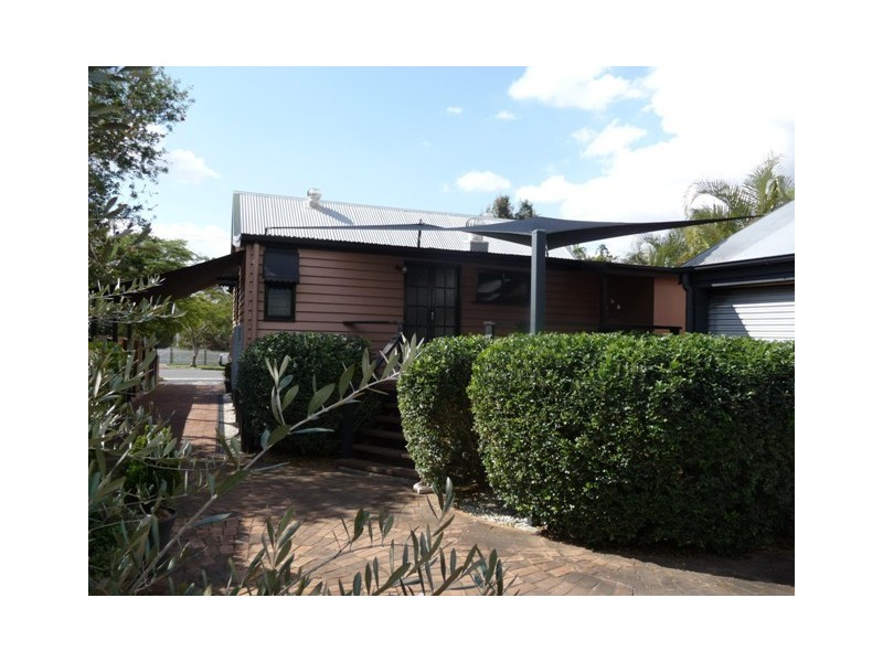 75 Borden Street, Sherwood QLD 4075