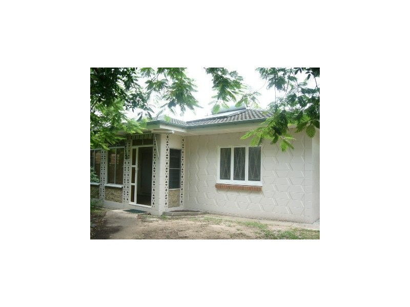 48 Cook Street, Oxley QLD 4075