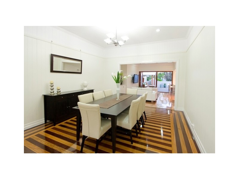 14 Dudley Street, Sherwood QLD 4075