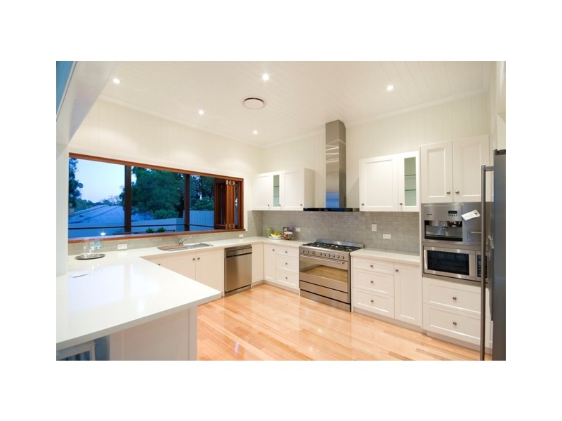 14 Dudley Street, Sherwood QLD 4075