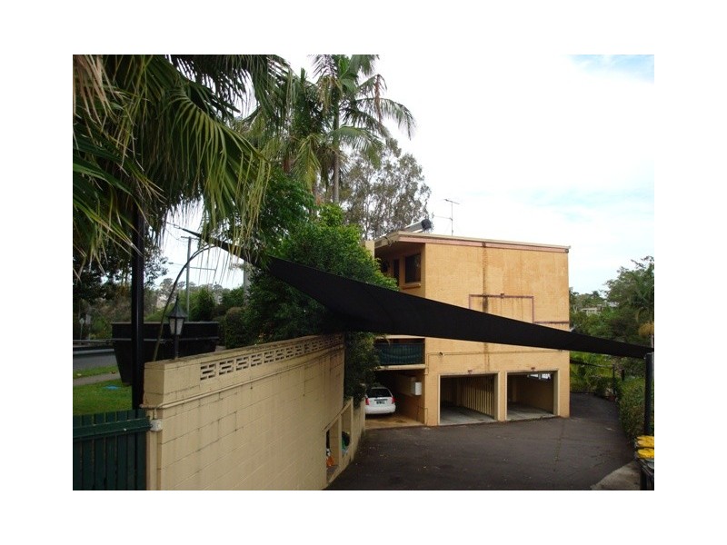 10/8 Twigg Street, Indooroopilly QLD 4068