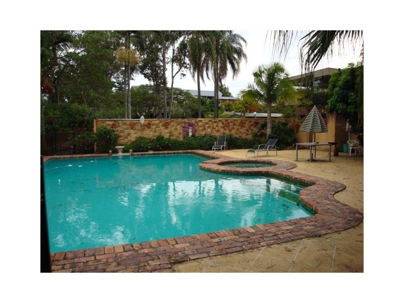 10/8 Twigg Street, Indooroopilly QLD 4068